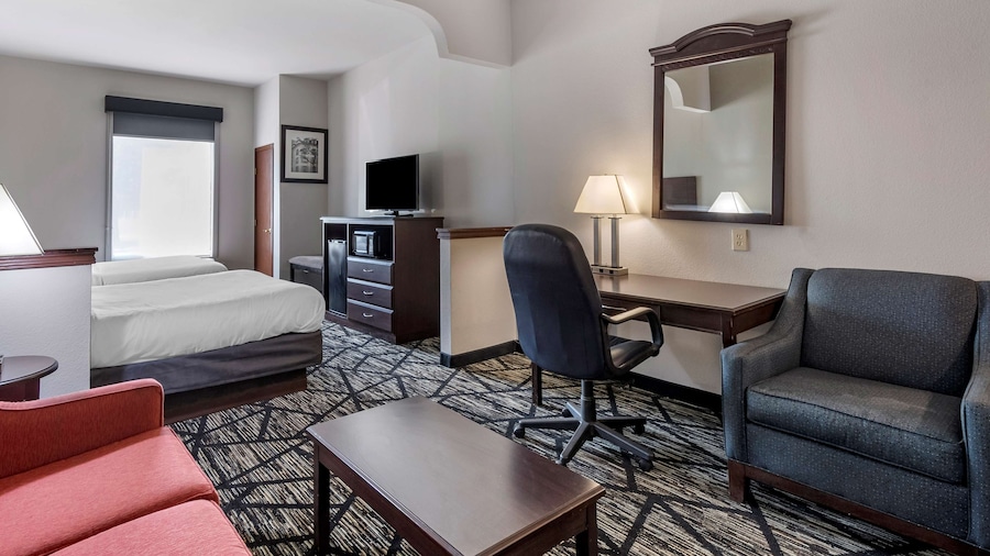 BEST WESTERN PLUS McKinney Inn & Suites