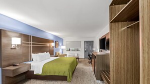 Suite, 1 King Bed, Non Smoking - Quality Inn & Suites Rio Grande City (Rio Grande City)