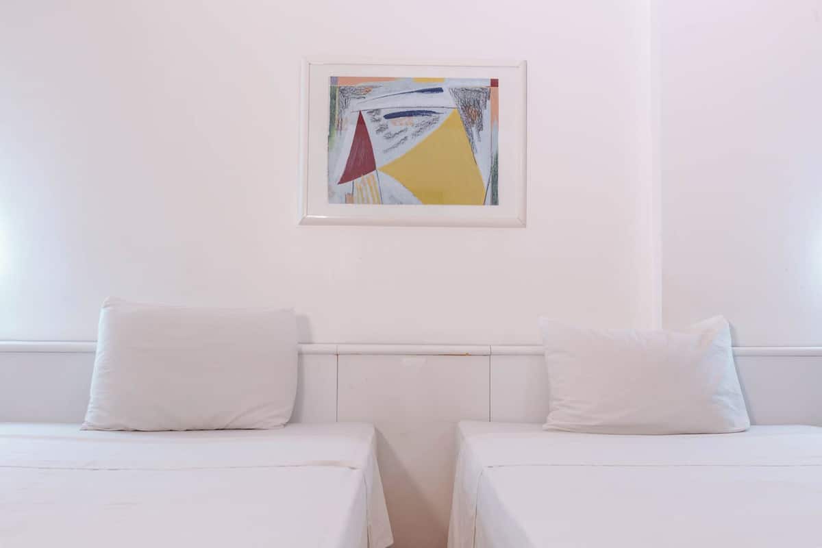 Quarto Duplo Twin | Minibar, desk, blackout curtains, free WiFi