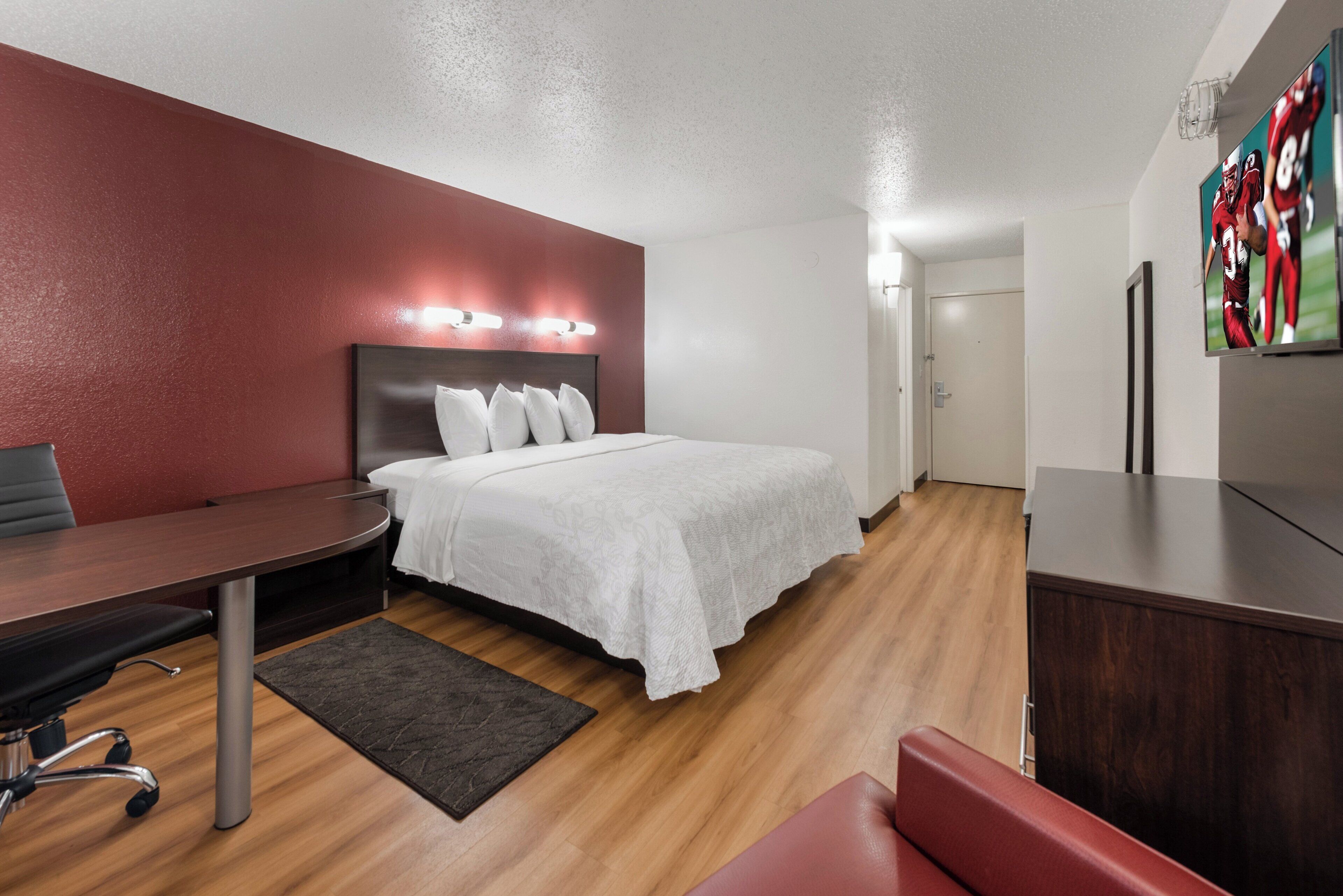 Photo - Red Roof Inn PLUS+ Columbus - Worthington