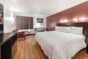 Room - Red Roof Inn PLUS+ Columbus - Worthington (Columbus)