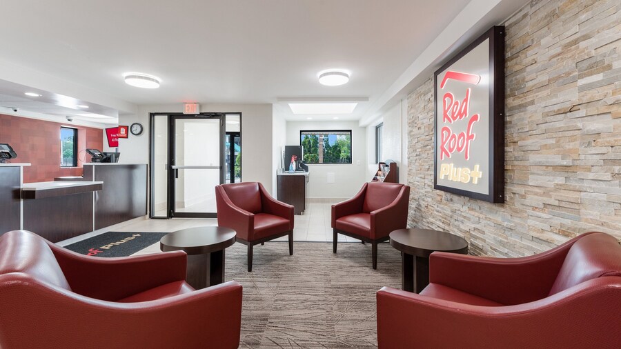 Red Roof Inn PLUS+ Columbus - Worthington