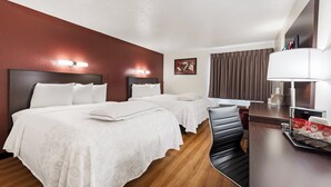尊榮客房, 2 張加大雙人床 (Upgraded Bedding & Snack, Smoke Free)