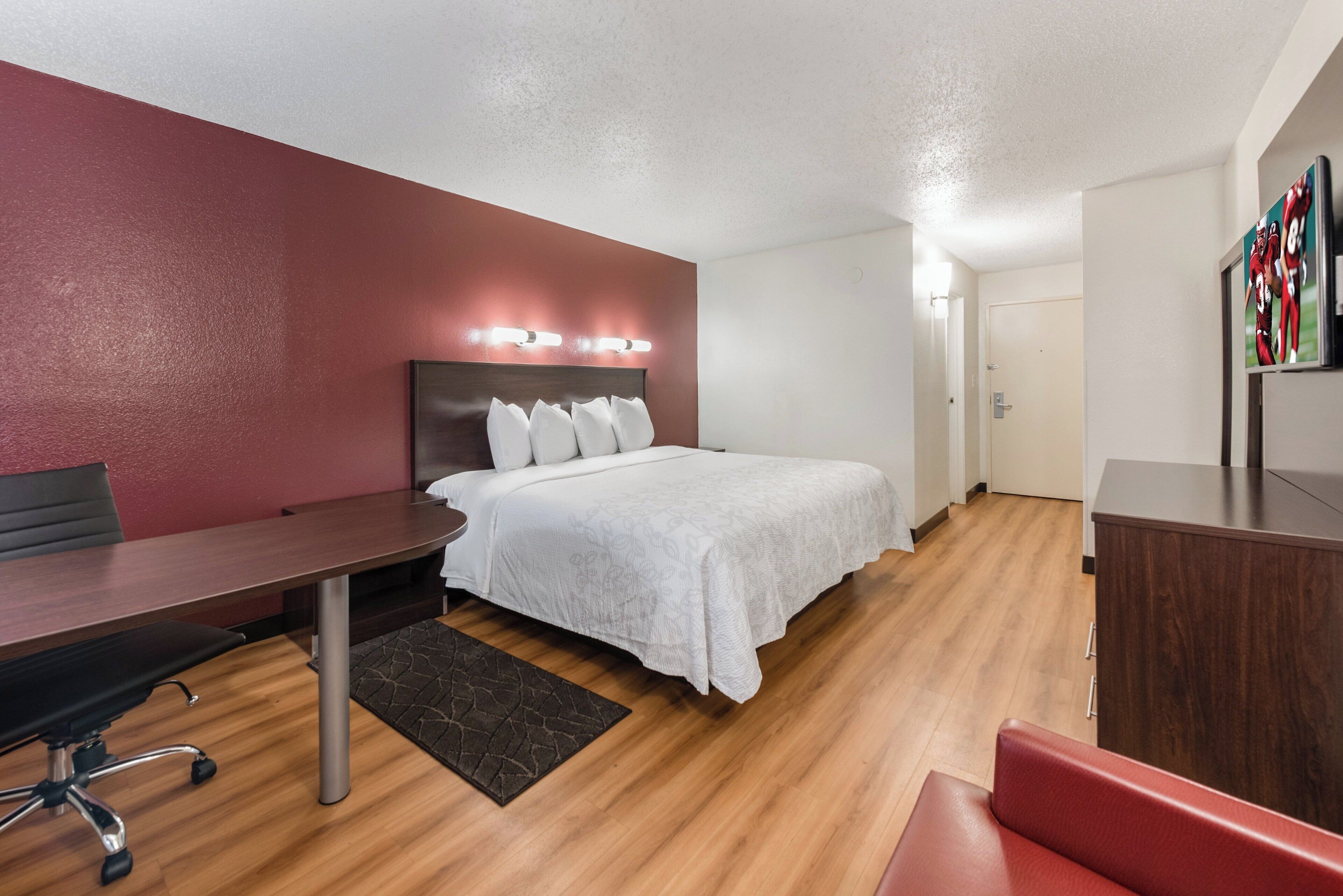 Photo - Red Roof Inn PLUS+ Columbus - Worthington
