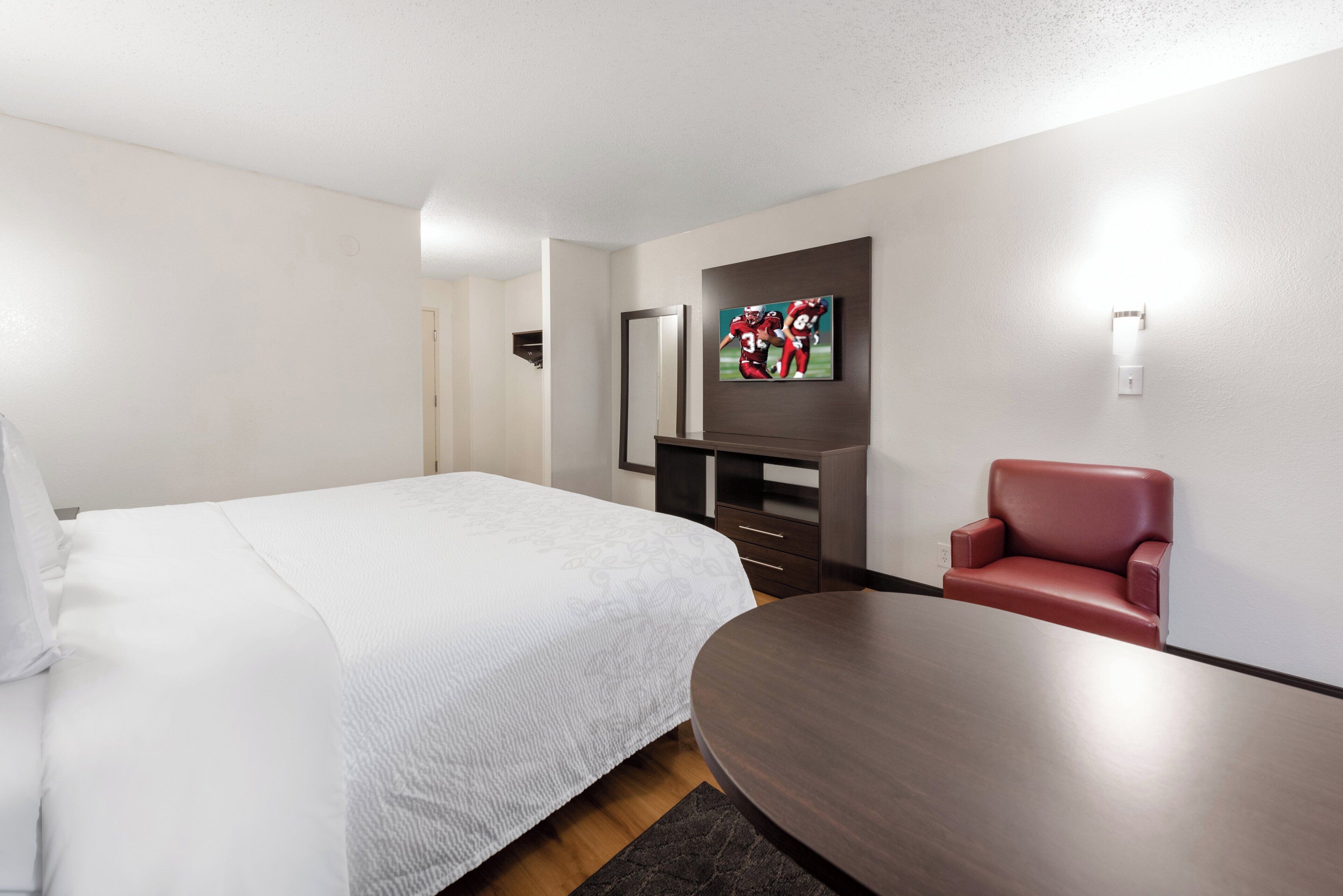 Photo - Red Roof Inn PLUS+ Columbus - Worthington