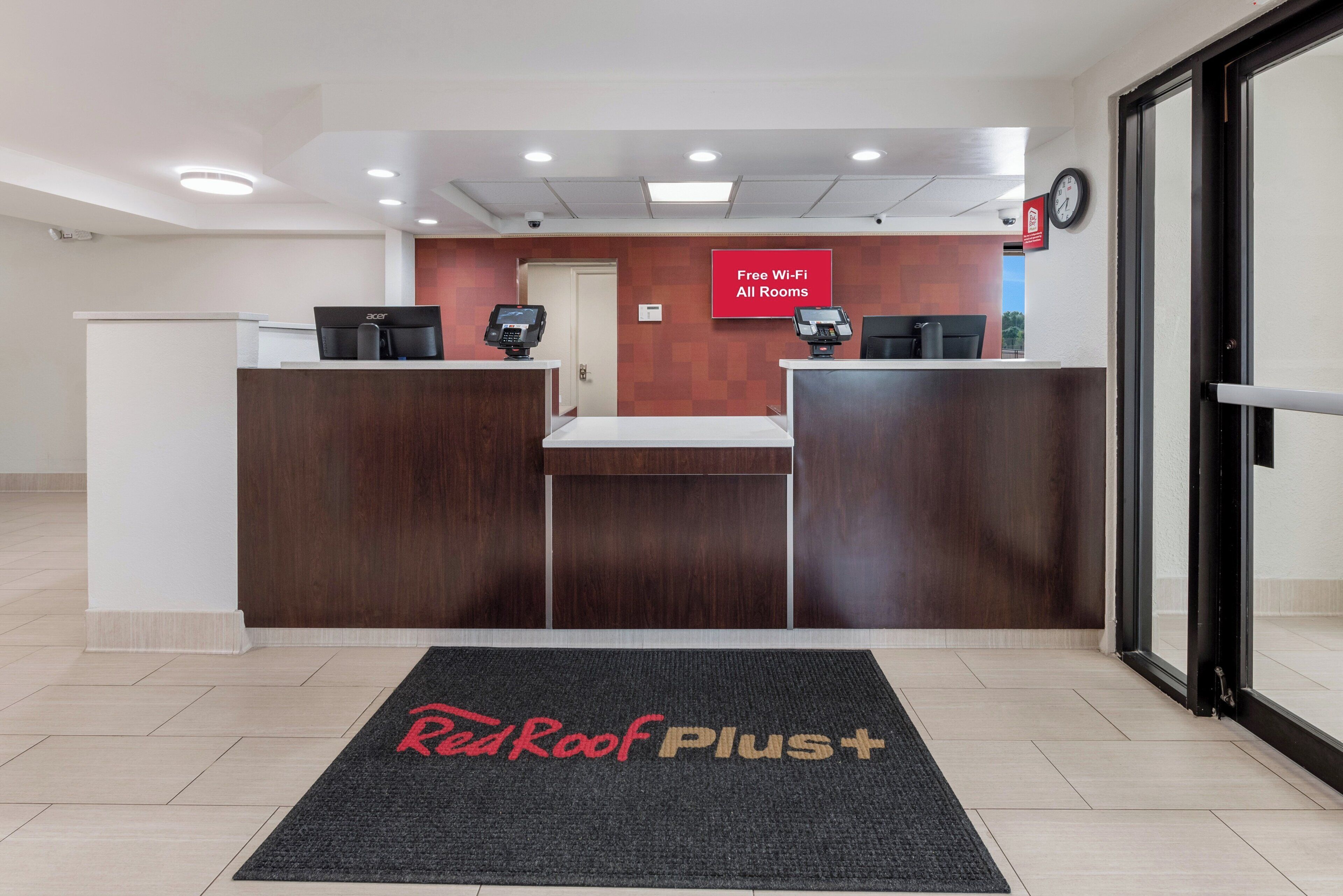 Photo - Red Roof Inn PLUS+ Columbus - Worthington