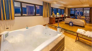 Executive Suite, Sea View | Jetted tub - Bellavista Club - Caroli Hotels (Gallipoli)