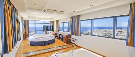 Executive Suite, Sea View