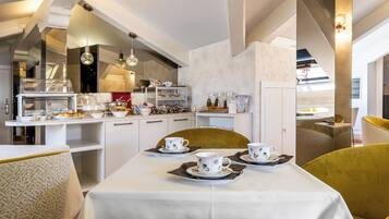 Daily continental breakfast for a fee