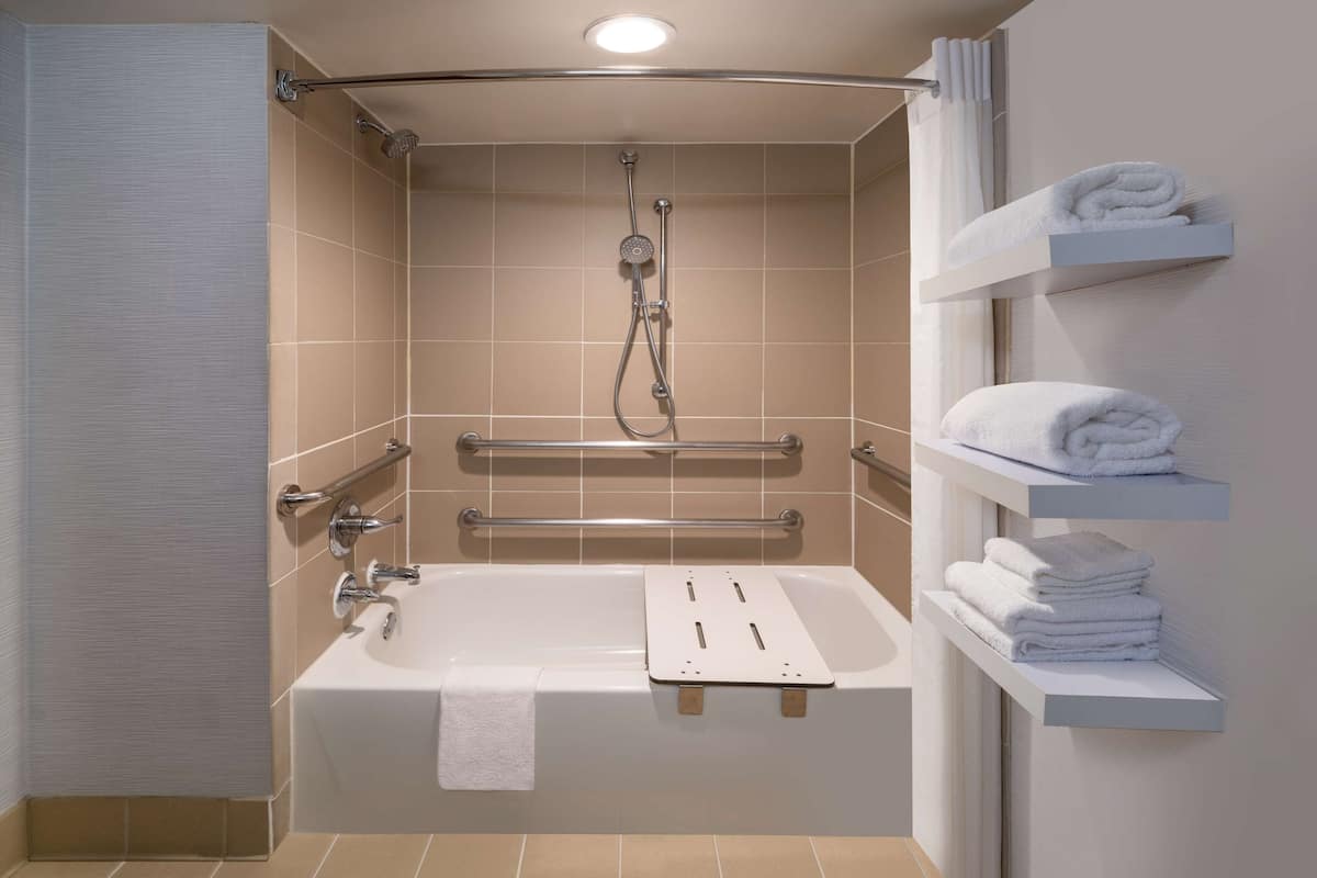 room, 1 king bed, accessible, bathtub | bathroom | combined shower/bathtub, deep-soaking bathtub, free toiletries