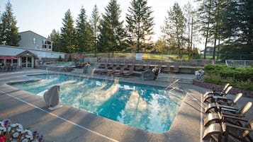 Indoor pool, outdoor pool, sun loungers