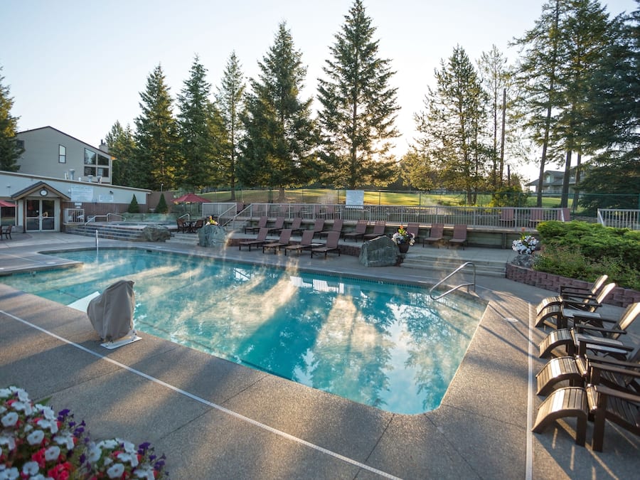 Indoor pool, outdoor pool, pool loungers