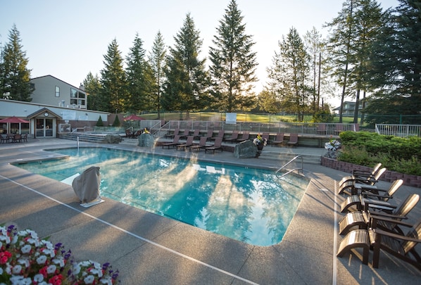 Indoor pool, outdoor pool, sun loungers