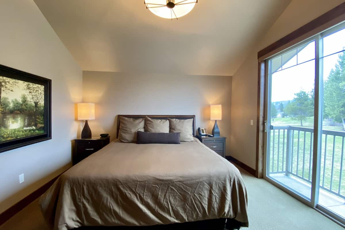 penthouse | 1 bedroom, individually decorated, individually furnished, soundproofing