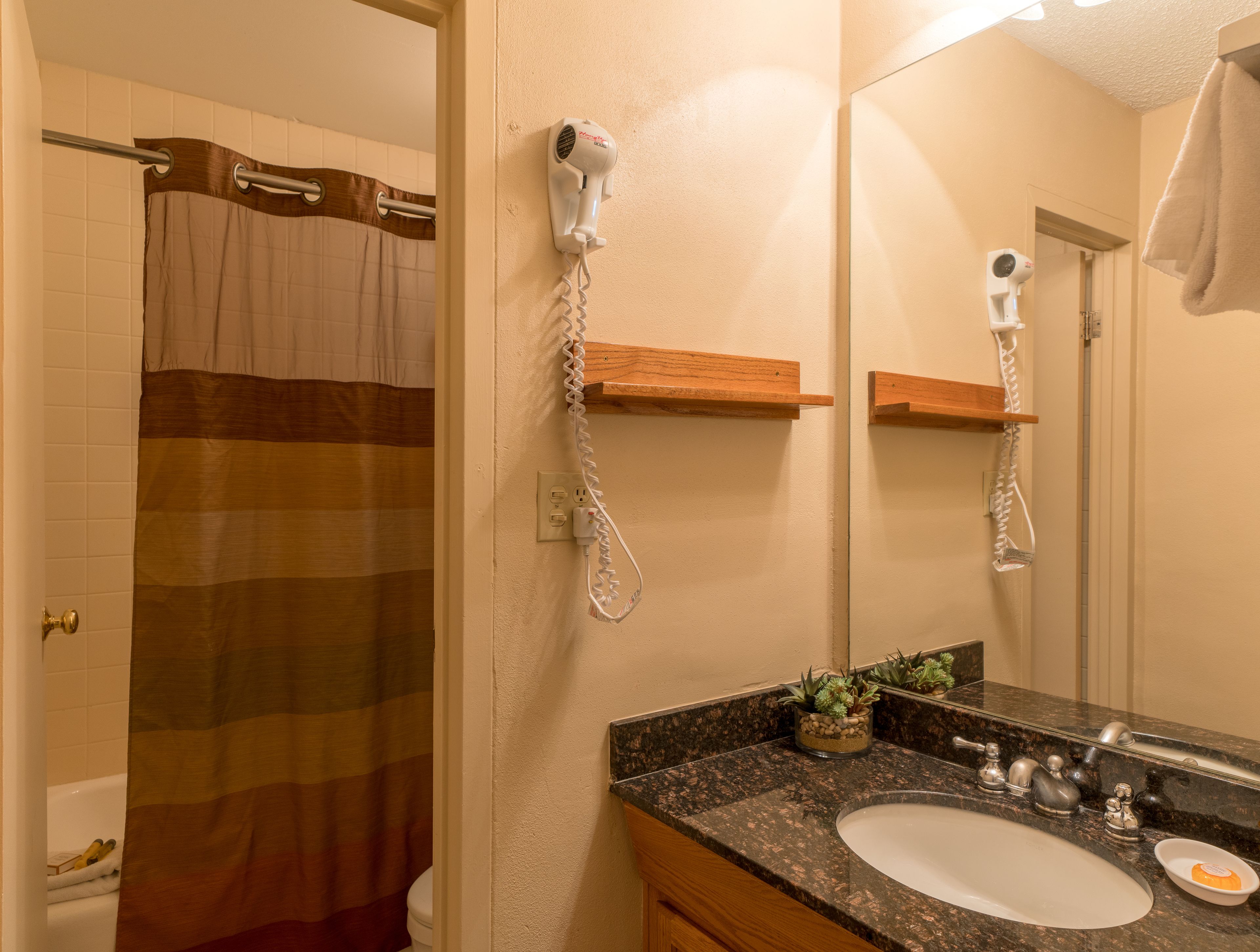 standard room, 2 queen beds | bathroom | combined shower/bathtub, free toiletries, hair dryer, towels