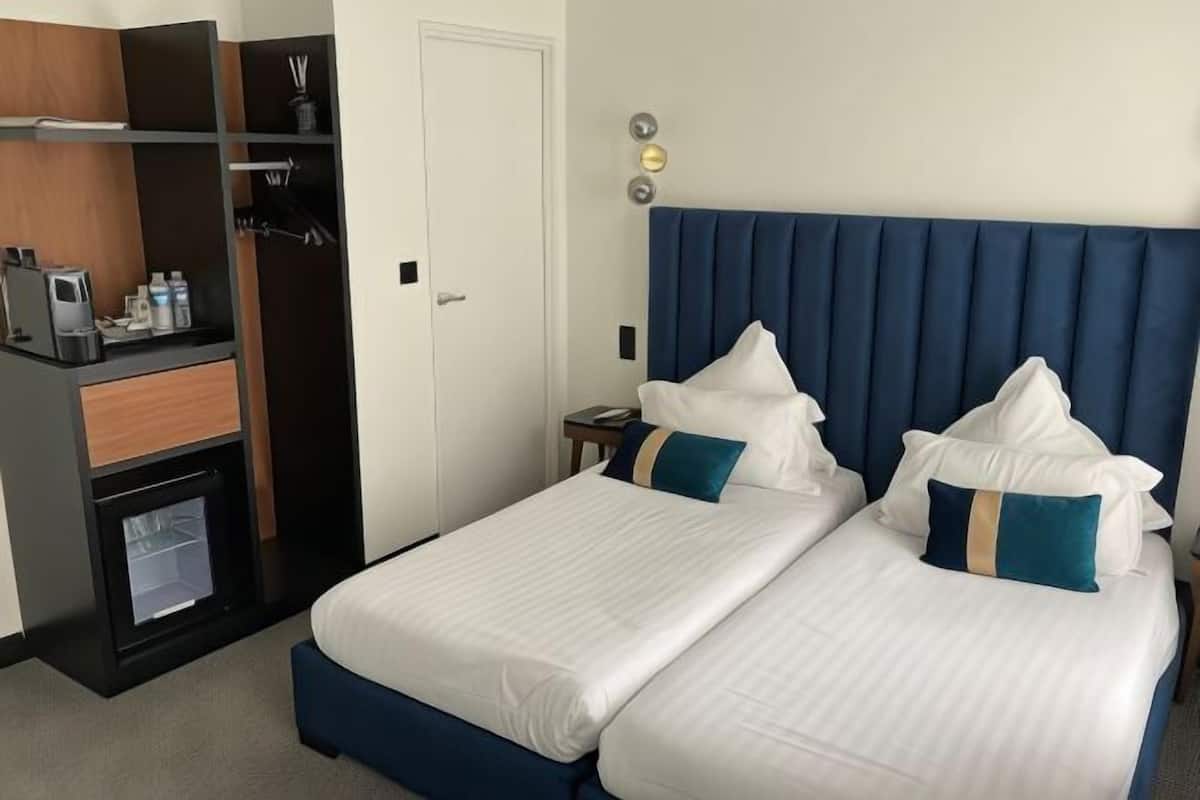 Minibar, in-room safe, desk, soundproofing