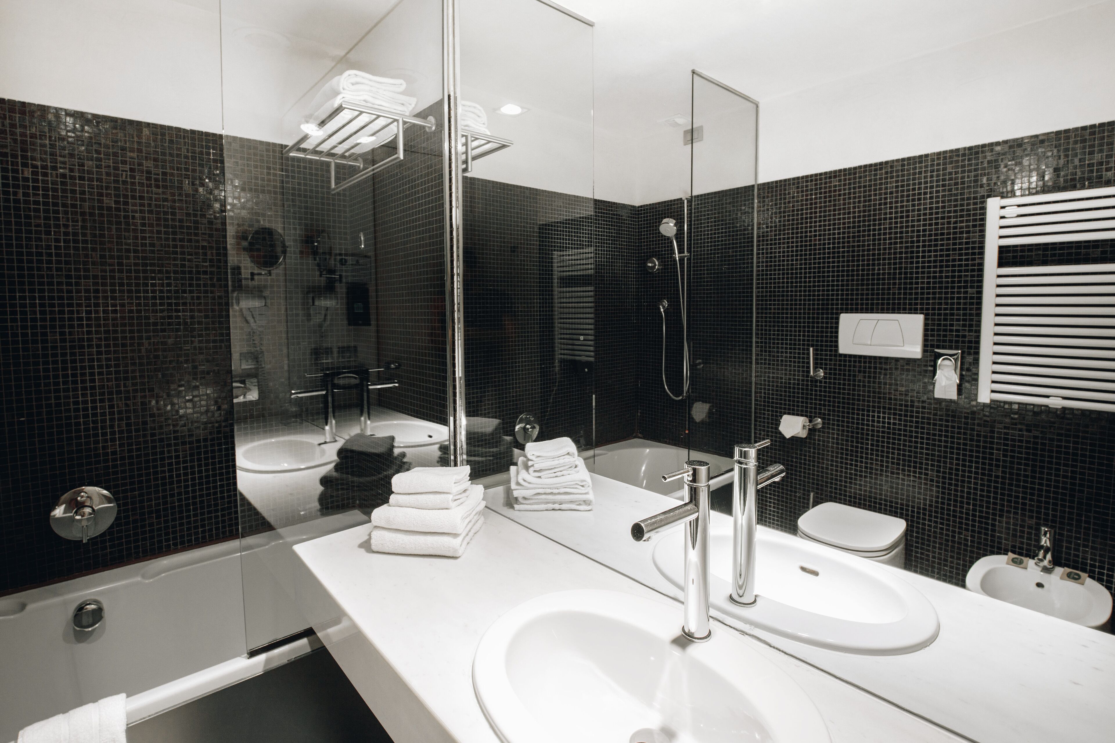 standard double or twin room | bathroom | dressing gowns, slippers, towels