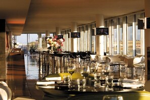 2 restaurants, breakfast, lunch, dinner served; Mediterranean cuisine 