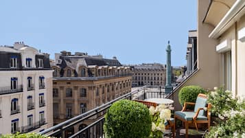 Vendôme Suite | Premium bedding, minibar, in-room safe, desk