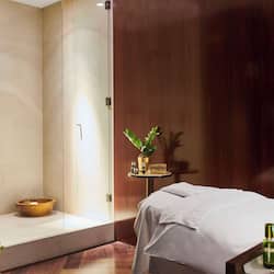 Couples treatment rooms, sauna, hot tub, steam room, Turkish bath