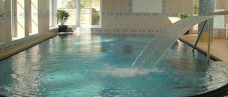 Indoor pool, outdoor pool
