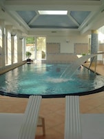 Indoor pool, outdoor pool