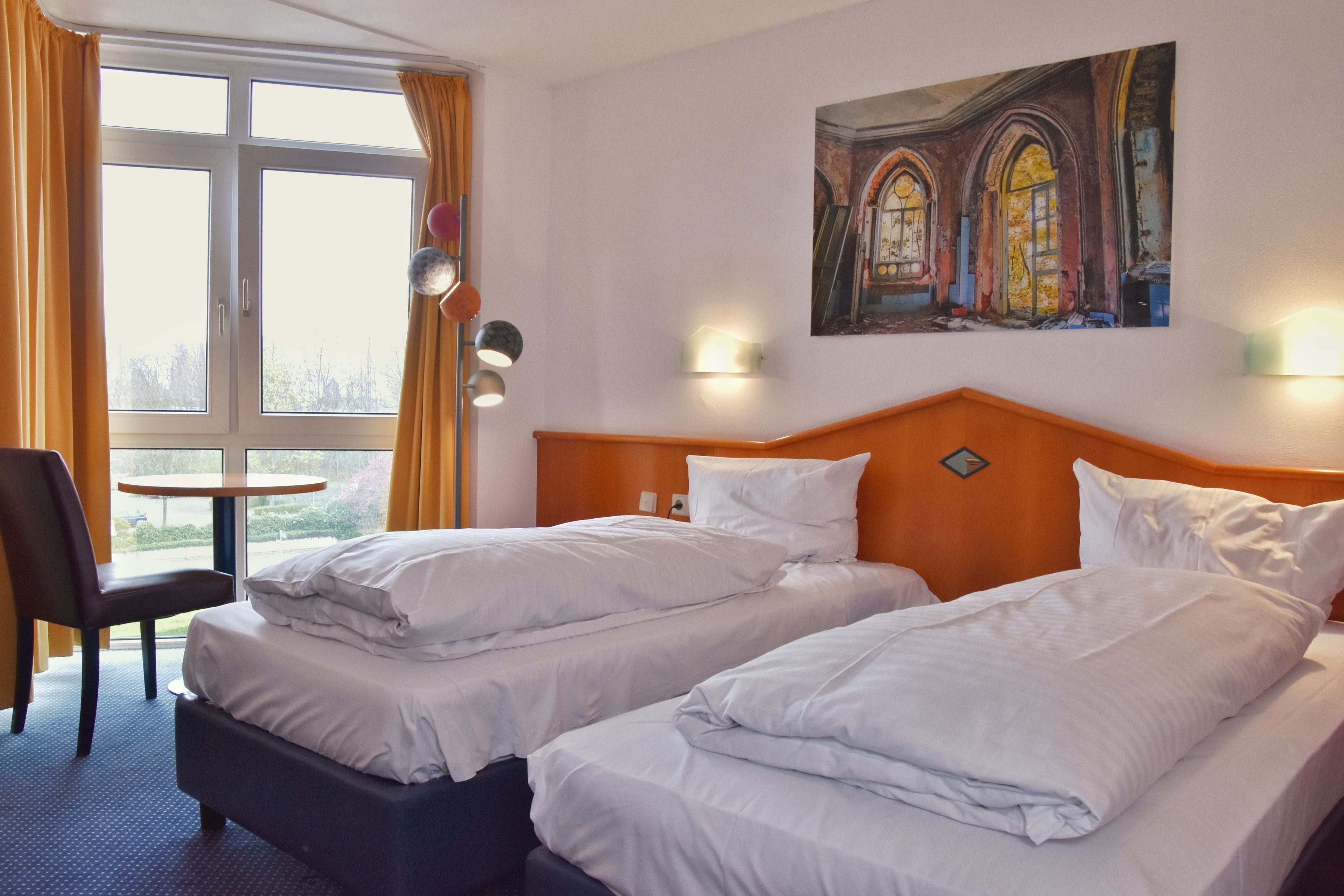 Twin Room (Easy) | In-room safe, soundproofing, free WiFi, bed sheets