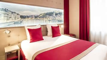 Classic Single Room | In-room safe, desk, soundproofing, free WiFi