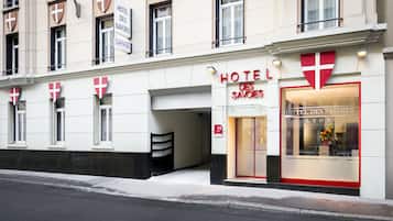 Fachada de la propiedad