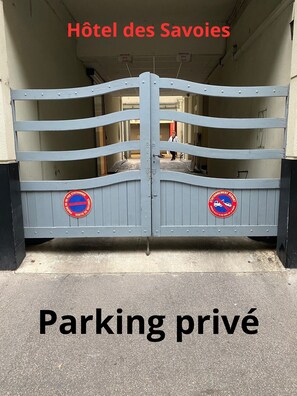 Self parking (EUR 25 per night)