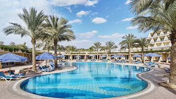 1 bedroom, pillow-top beds, minibar, in-room safe