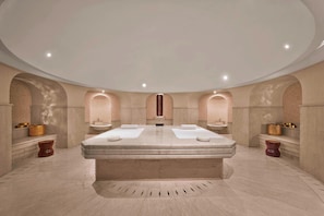 Couples treatment rooms, sauna, hot tub, steam room, Turkish bath