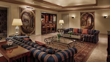 Royal Suite, 1 Bedroom, Balcony, Golf View (Lounge Access) | Living area | TV