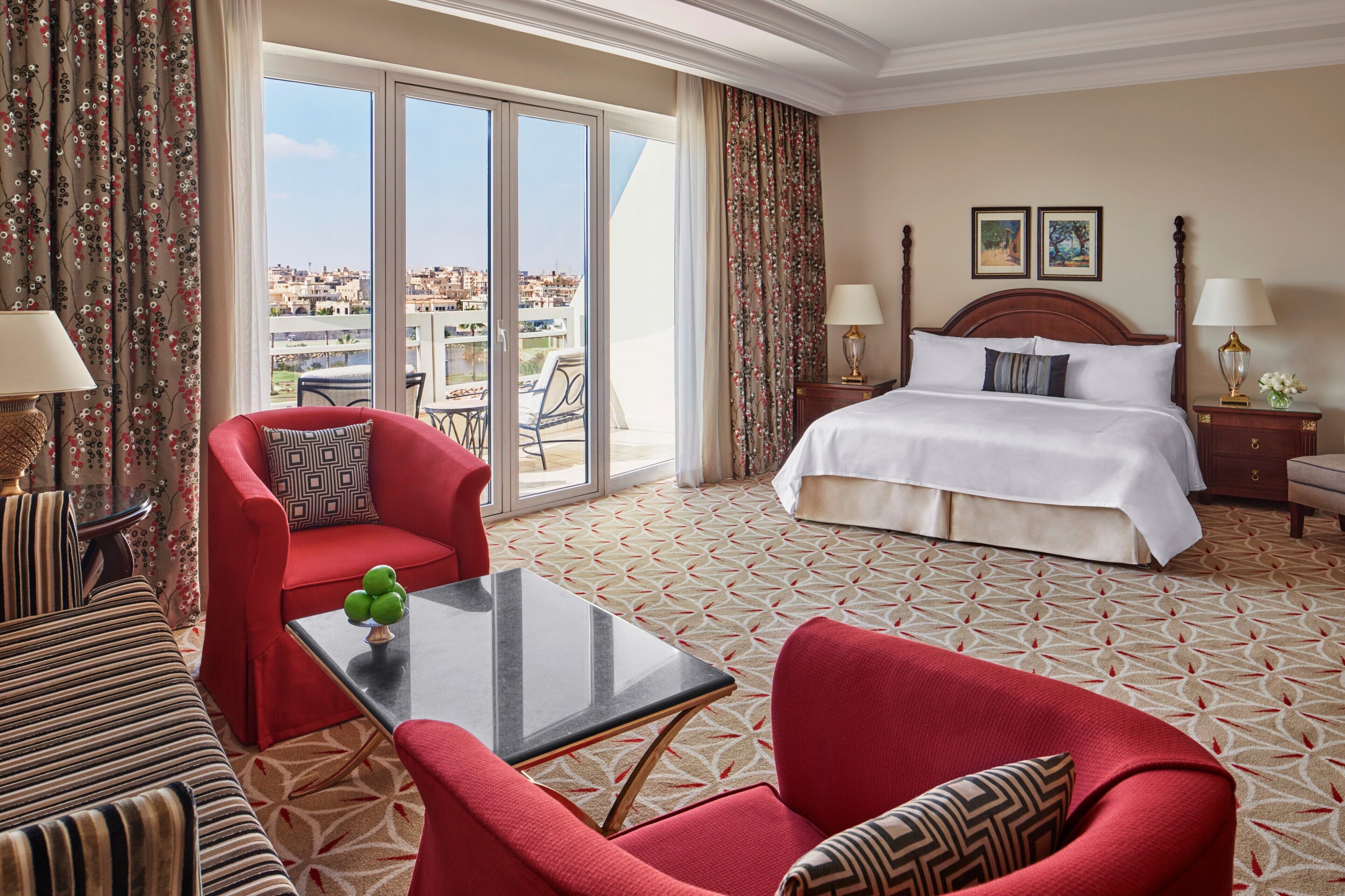 Junior-Suite, 1 Schlafzimmer (Lounge Access, Golf or Beach View) | Pillowtop-Betten, Minibar, Zimmersafe, Schreibtisch