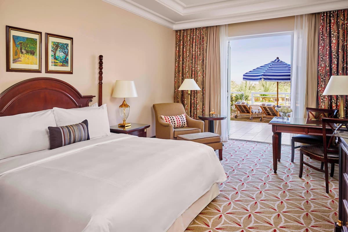 1 bedroom, pillow-top beds, minibar, in-room safe