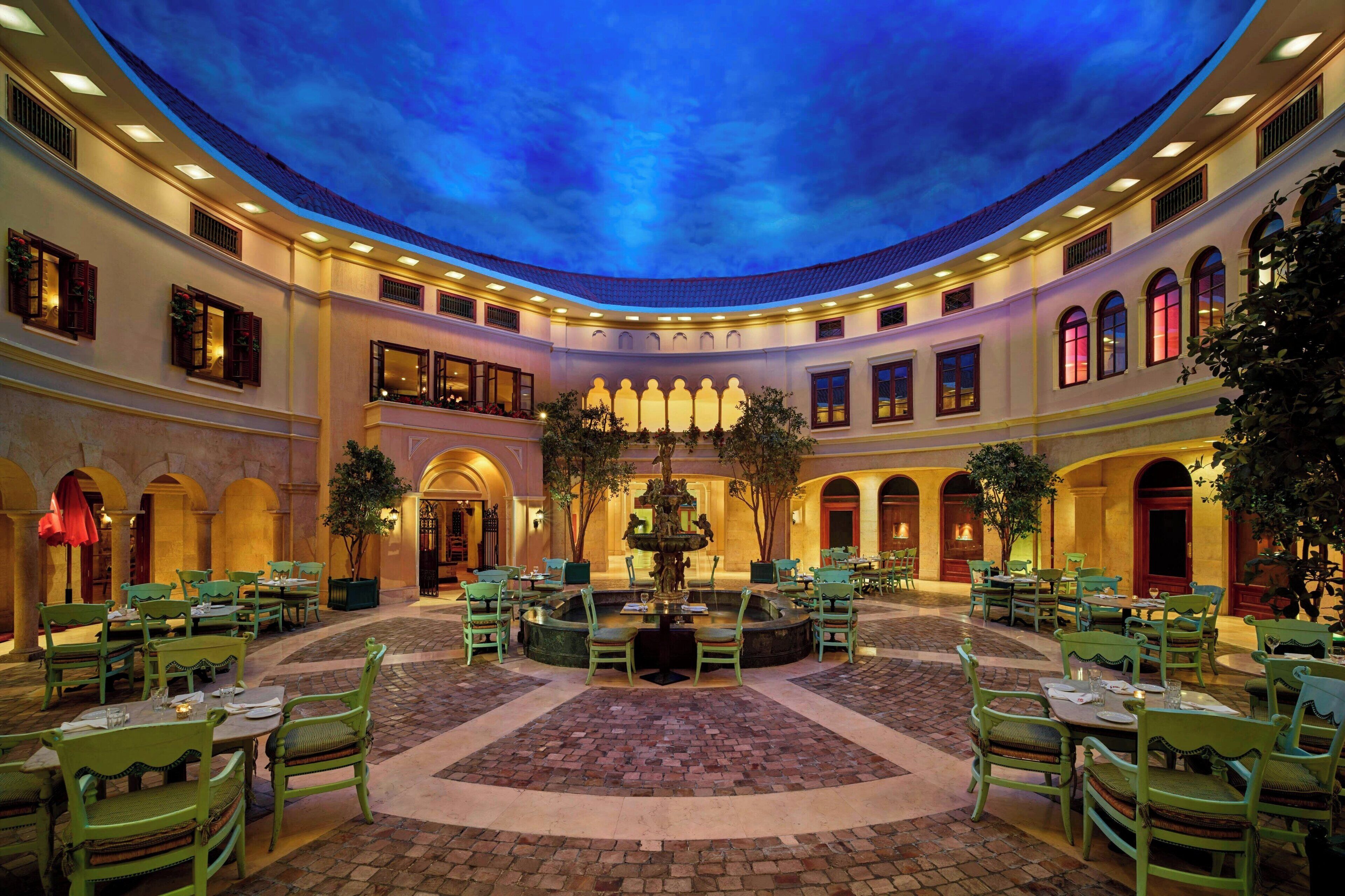 11 restaurants; breakfast, lunch and dinner served 