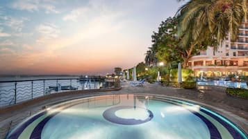 2 outdoor pools, pool umbrellas, sun loungers
