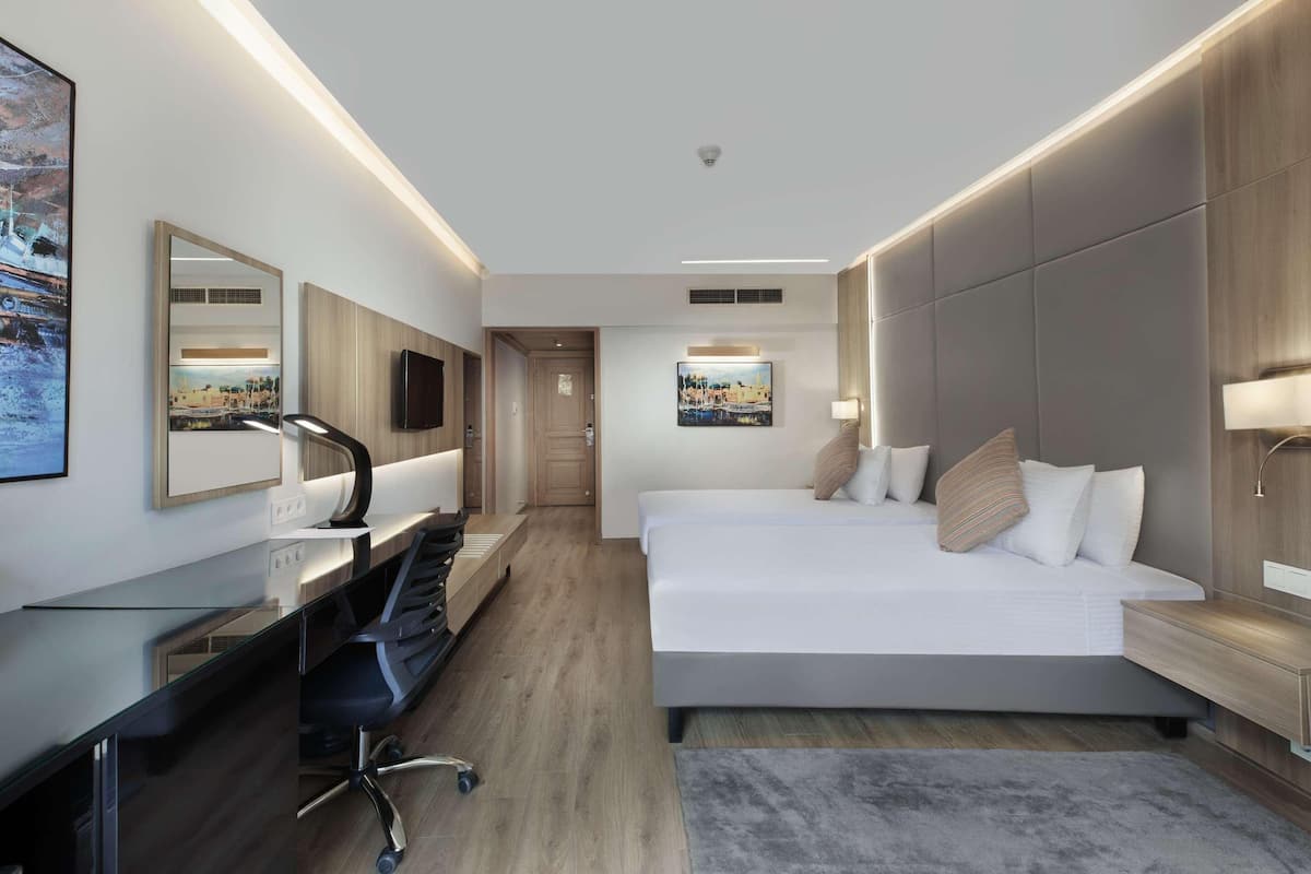 Minibar, in-room safe, desk, blackout drapes