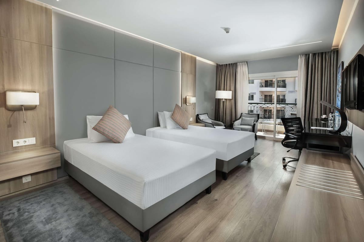Minibar, in-room safe, desk, blackout drapes