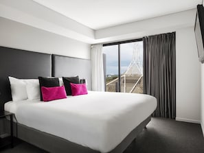 Huoneisto, 2 makuuhuonetta | Tallelokero huoneessa, työpöytä