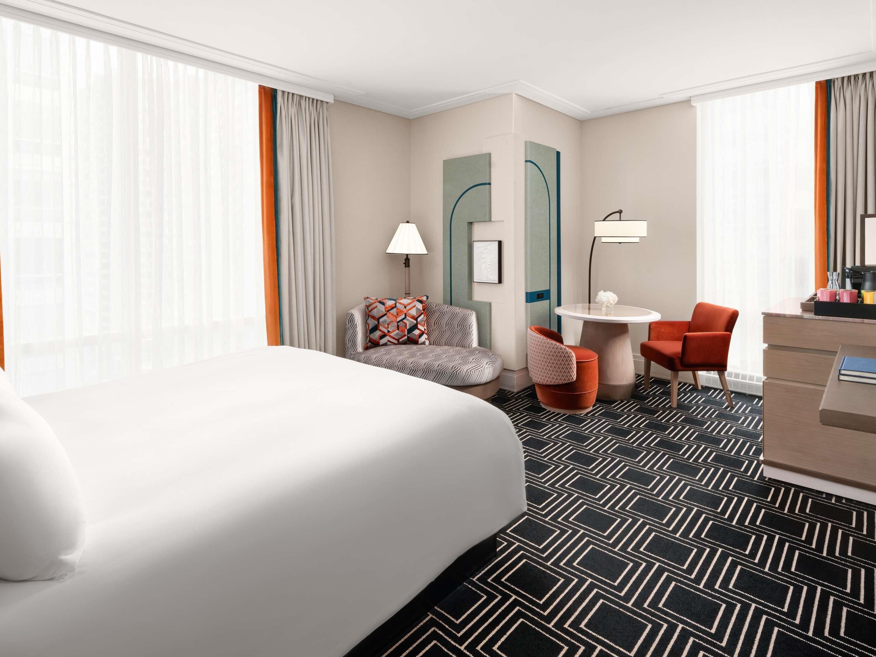 Roupas de cama premium, edredons de pluma, camas com colchões pillow-top