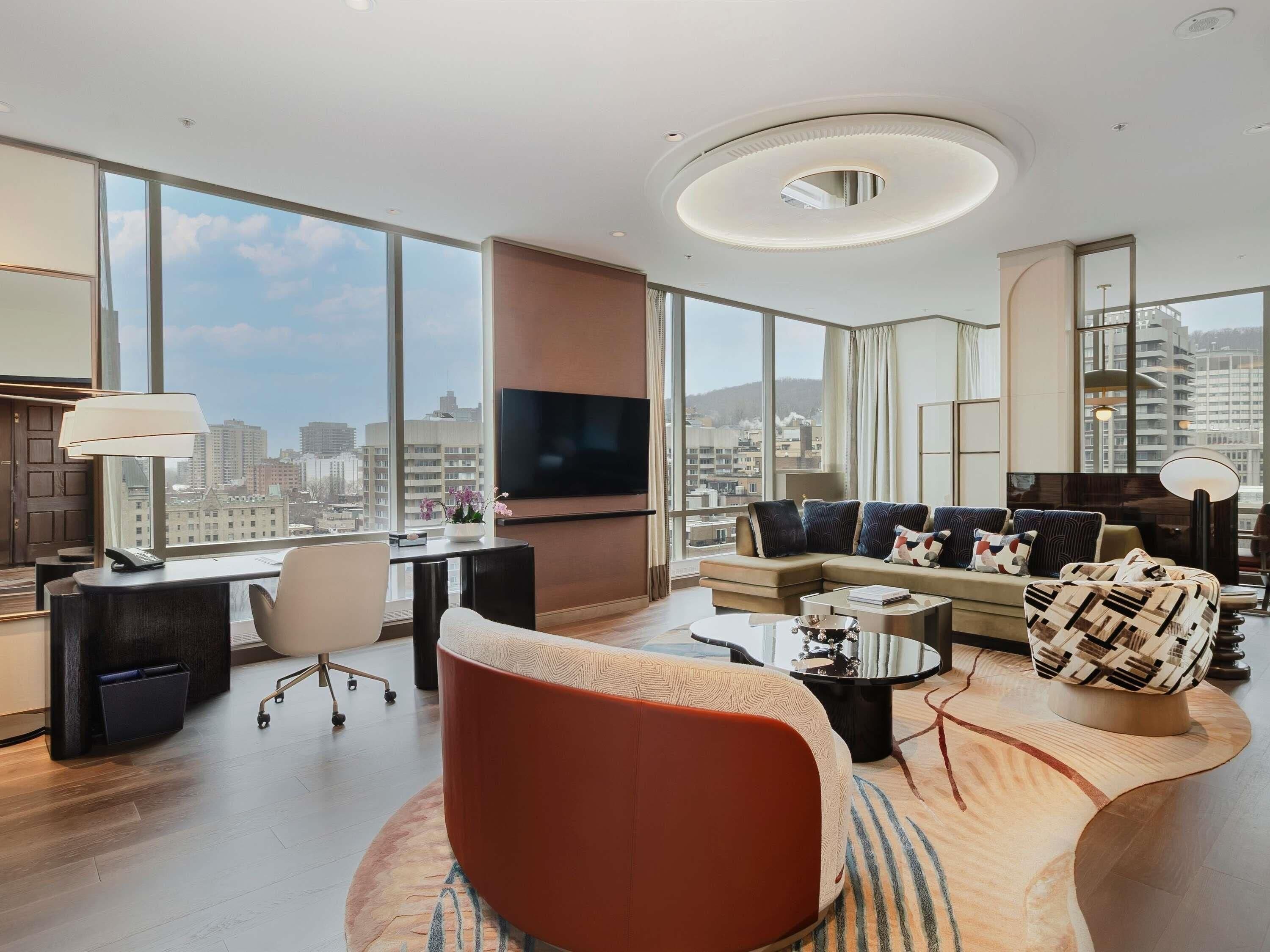 Presidential Suite (Mount Royal View) | Premium bedding, down duvets, pillow-top beds, minibar