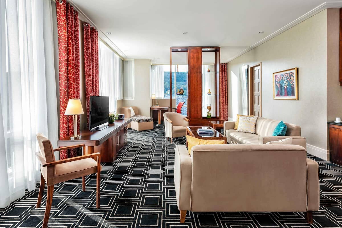 Suite presidencial (Mount Royal View) | 1 dormitorio, ropa de cama de alta calidad, edredones de plumas