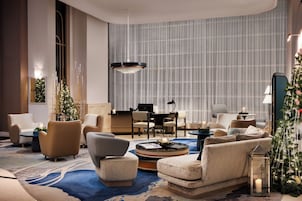 Concierge desk