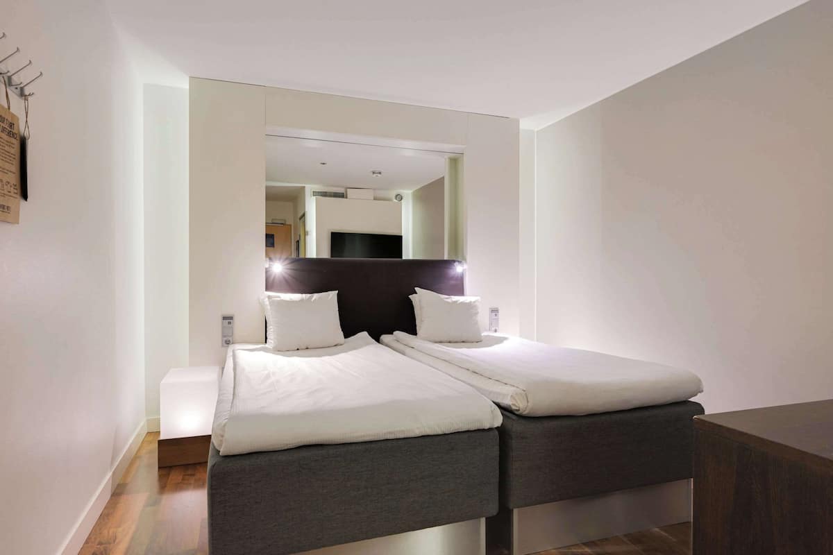 Twin Room (Compact) | Soundproofing, iron/ironing board, cribs/infant beds, rollaway beds