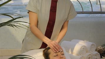 Sauna, Whirlpool, Türkisches Bad/Hamam, Körperbehandlungen, Schlammbad