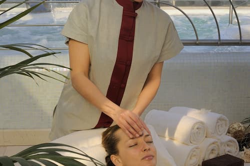 Sauna, hot tub, Turkish bath, body treatments, mud baths, aromatherapy