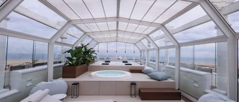Sauna, hot tub, Turkish bath, body treatments, mud baths, aromatherapy