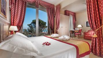 1 bedroom, minibar, in-room safe, desk