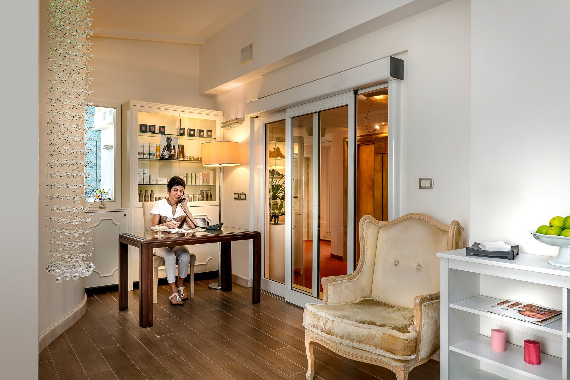 sauna, hot tub, turkish bath/hammam, body treatments, mud baths